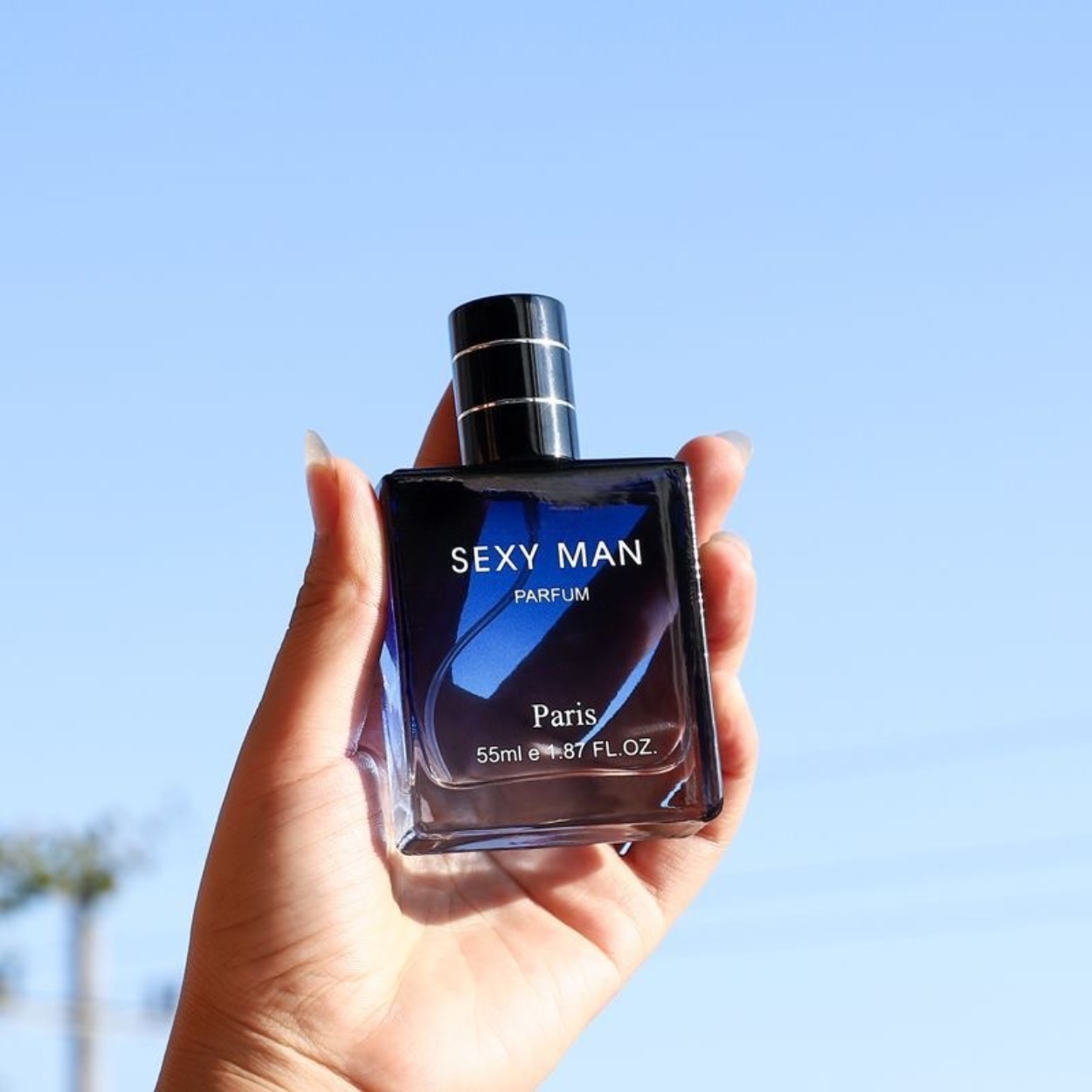 Męski perfum Woody & Marine 50 – Perfume And Fragrance recenzja i cena