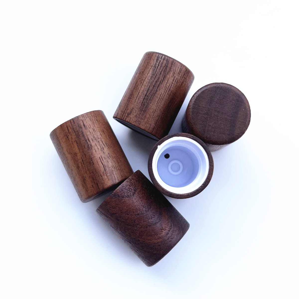 10X Naturalne czarne nakładki  – Attar Oil Roll On recenzja i cena