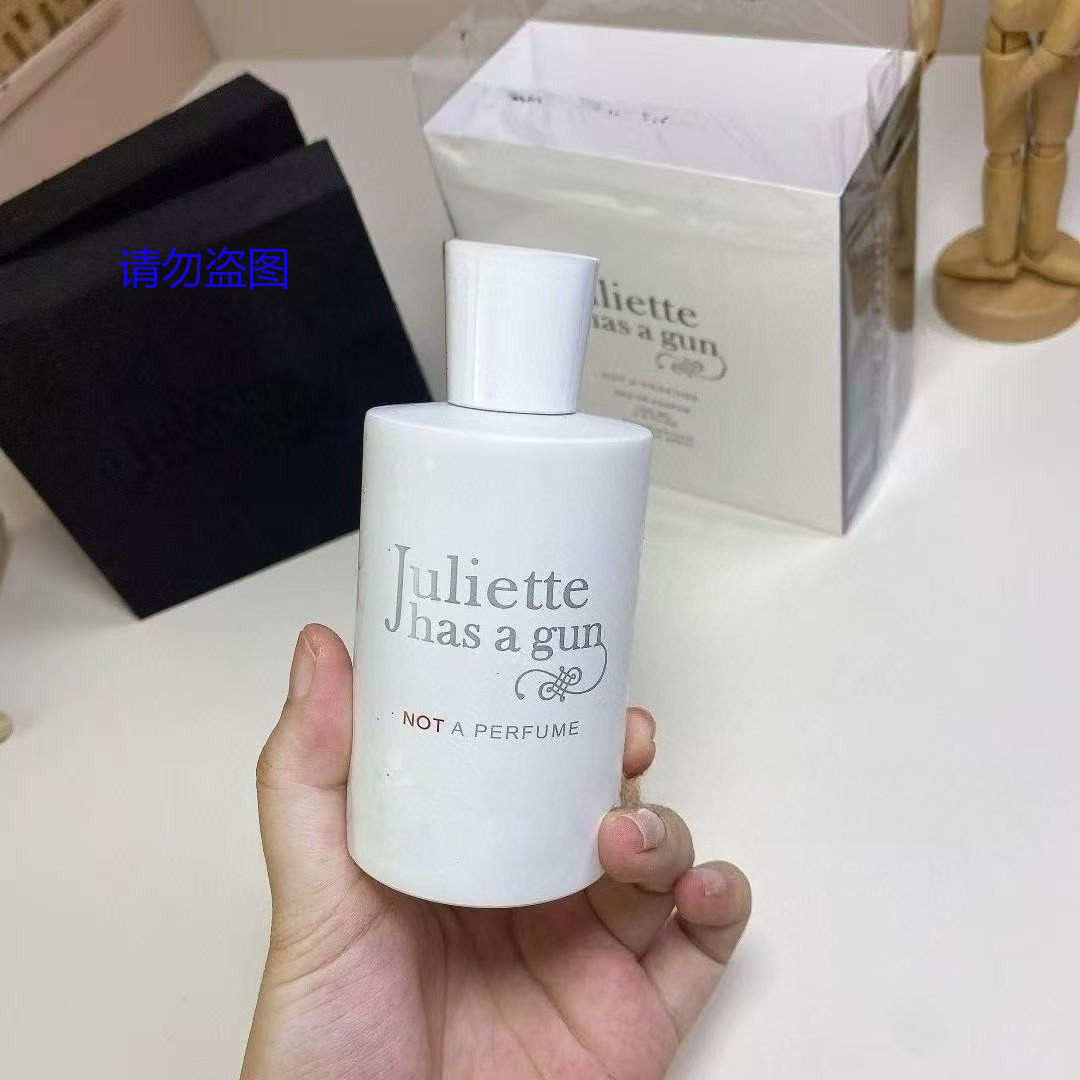 Luksusowy perfum w formie wody – Perfume Fragrance Man recenzja i cena